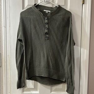 💜💜 3/$20 Green Button-Up Sweater